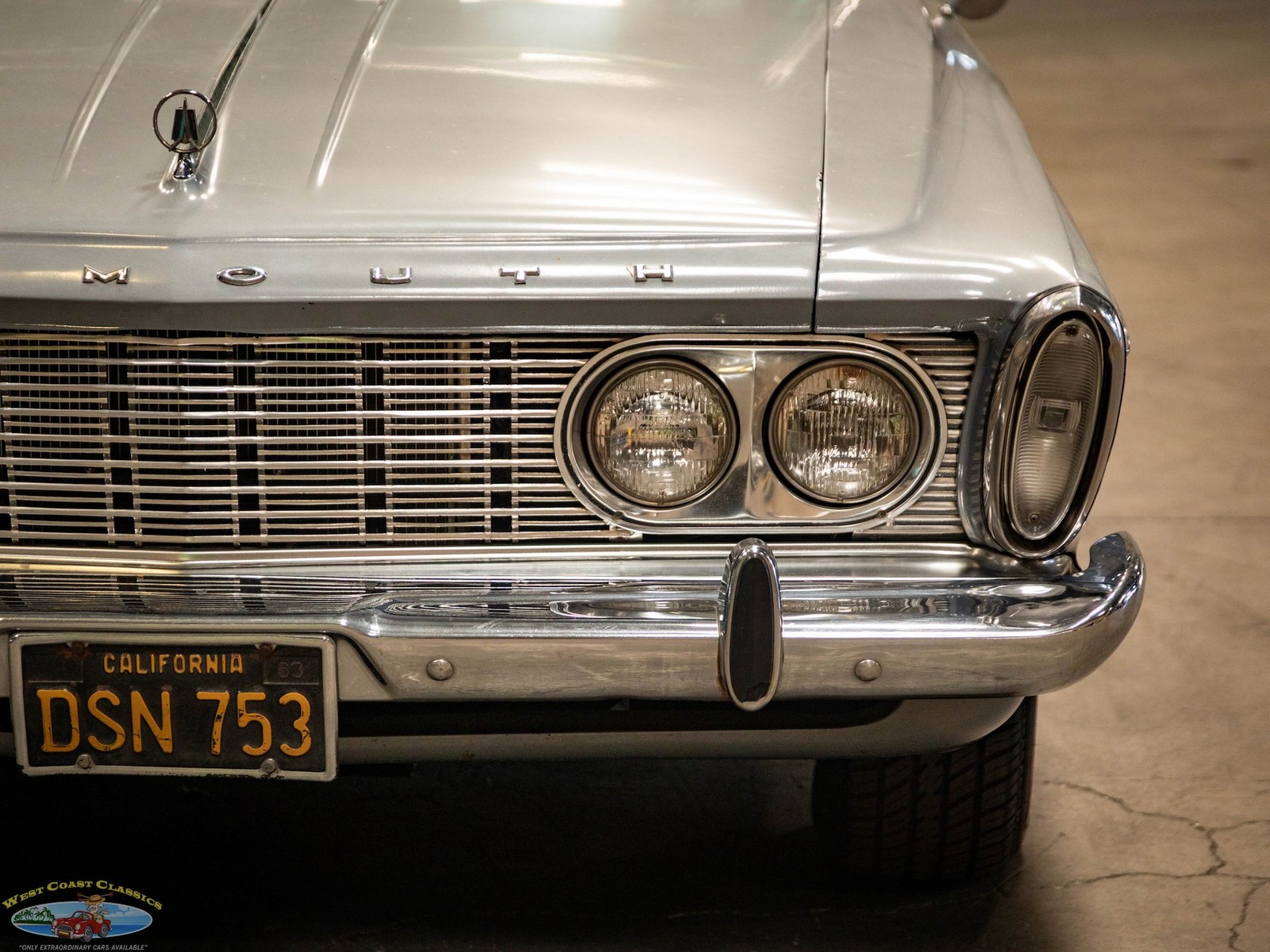 Plymouth-Fury-1963-2-Door-Convertible-16