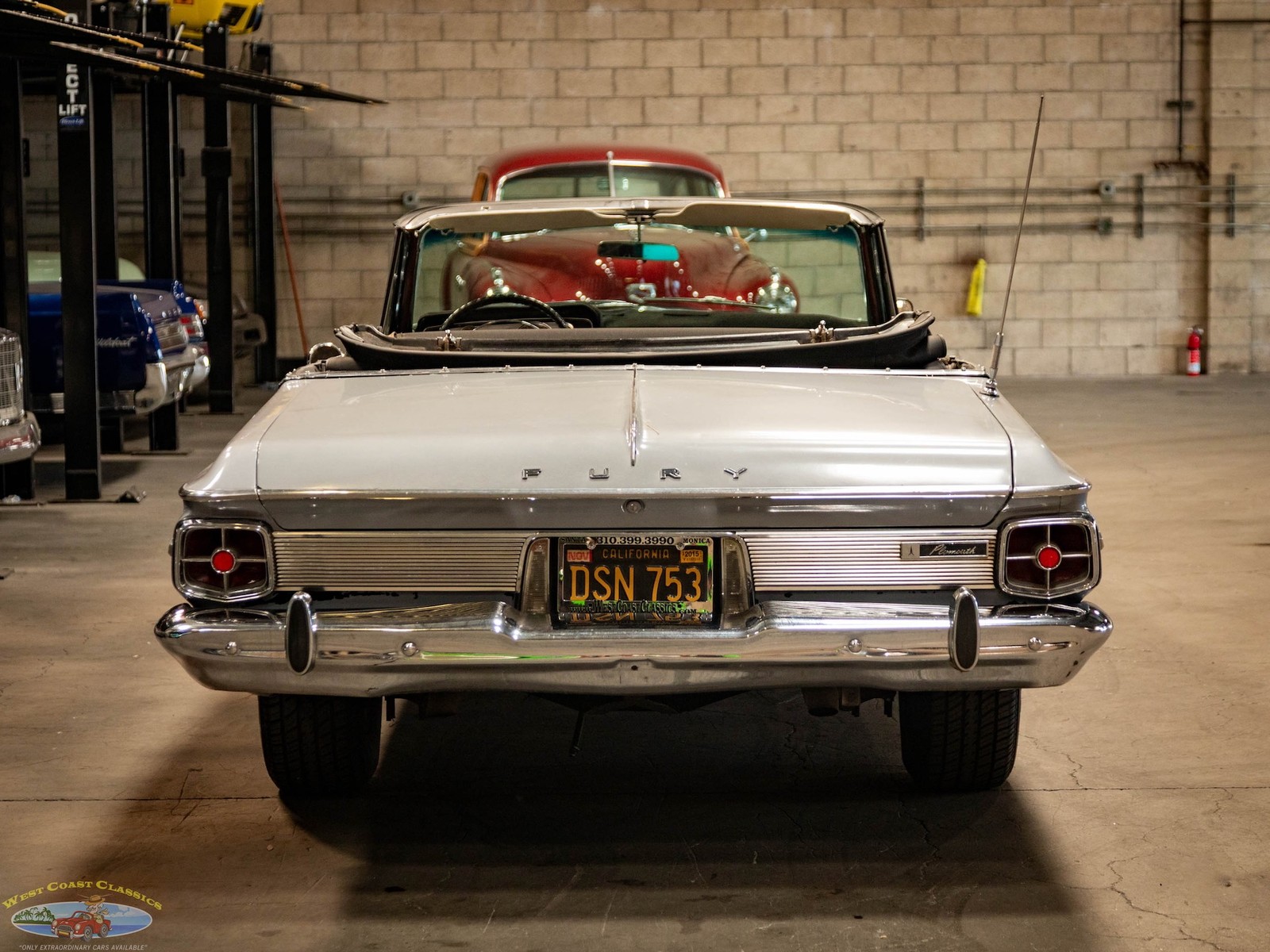 Plymouth-Fury-1963-2-Door-Convertible-17