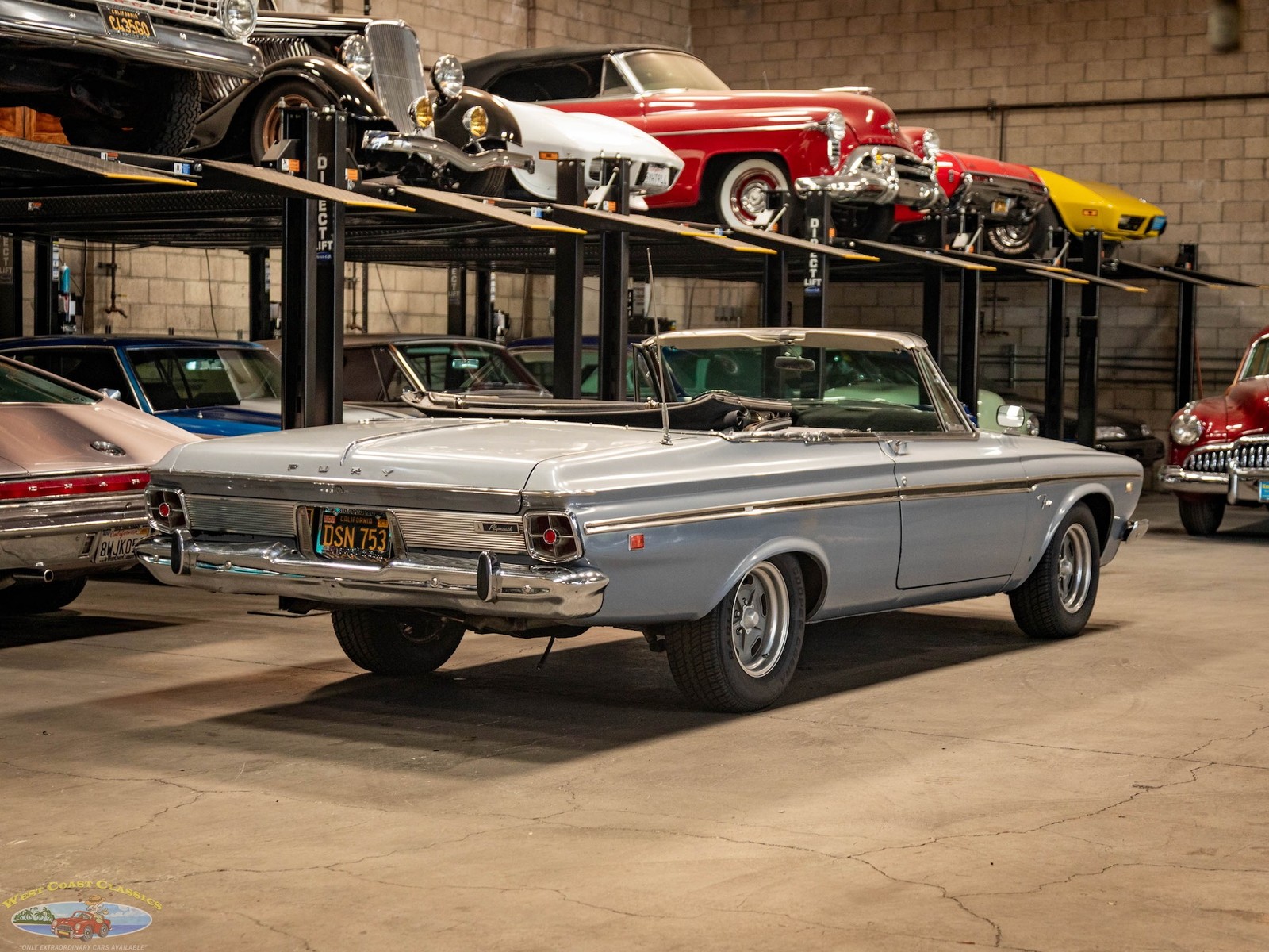 Plymouth-Fury-1963-2-Door-Convertible-24