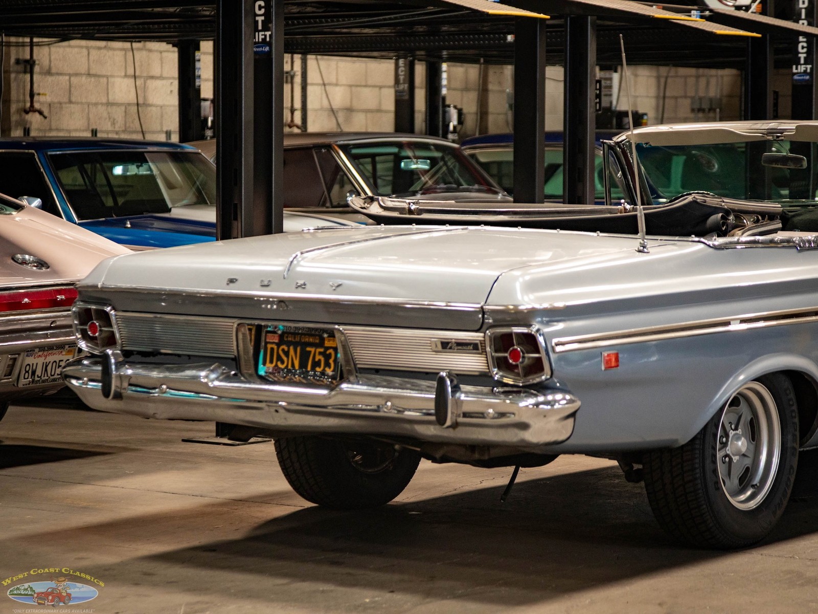 Plymouth-Fury-1963-2-Door-Convertible-25