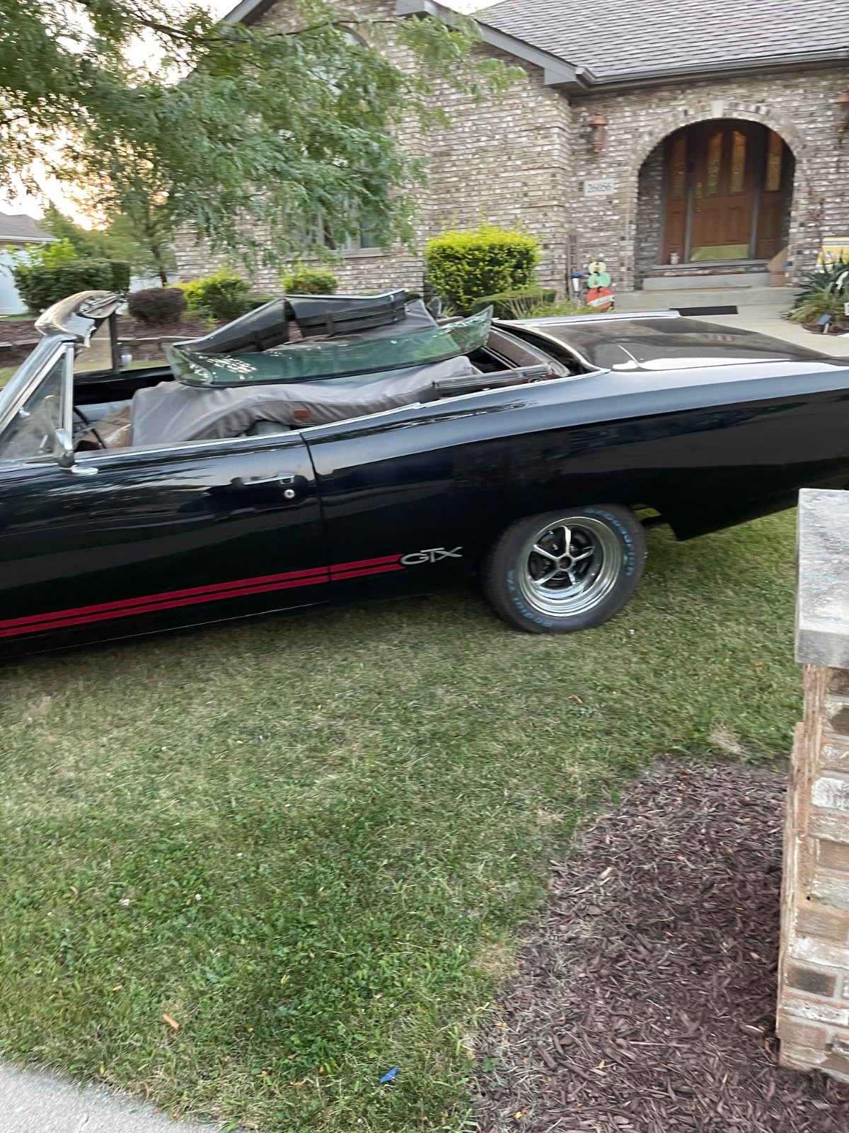 Plymouth-GTX-1968-Convertible-8