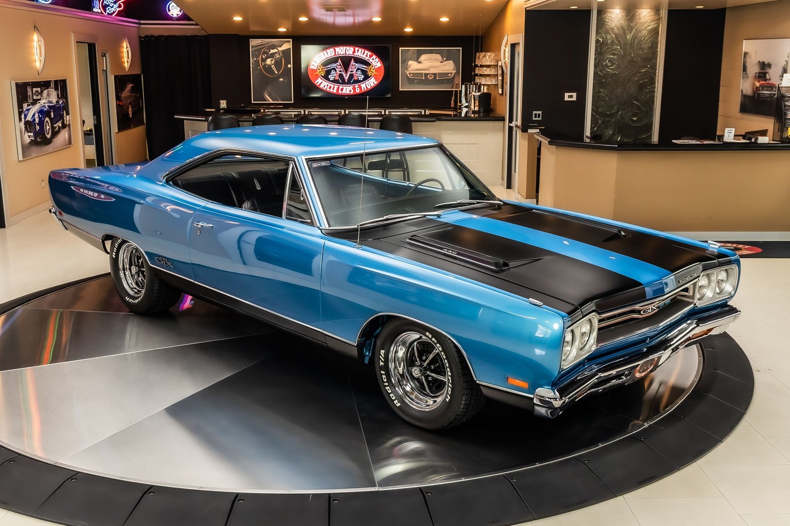 Plymouth-GTX-1969-Coupe-10