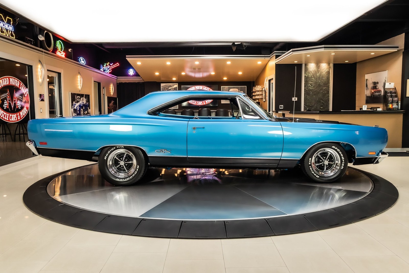 Plymouth-GTX-1969-Coupe-11