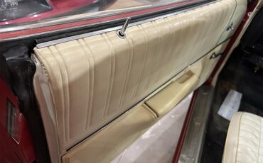 Plymouth-Gtx-1972-Red-Black-12