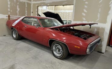 Plymouth-Gtx-1972-Red-Black-25