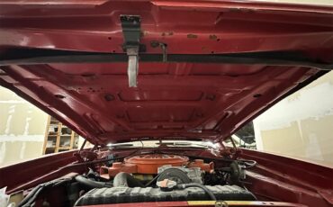 Plymouth-Gtx-1972-Red-Black-5