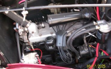 Plymouth-P2-1936-Burgandy-Gray-12