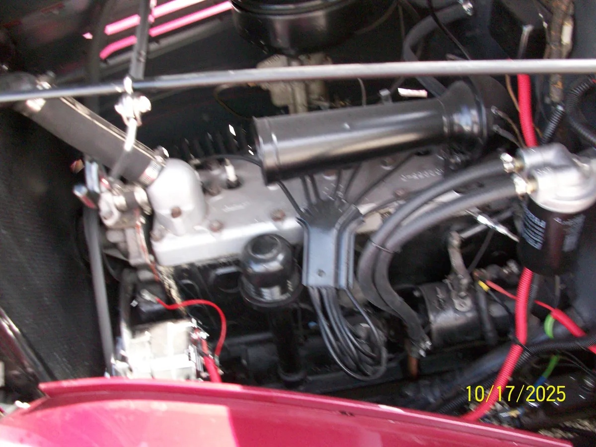 Plymouth-P2-1936-Burgandy-Gray-12