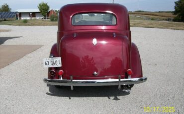 Plymouth-P2-1936-Burgandy-Gray-7