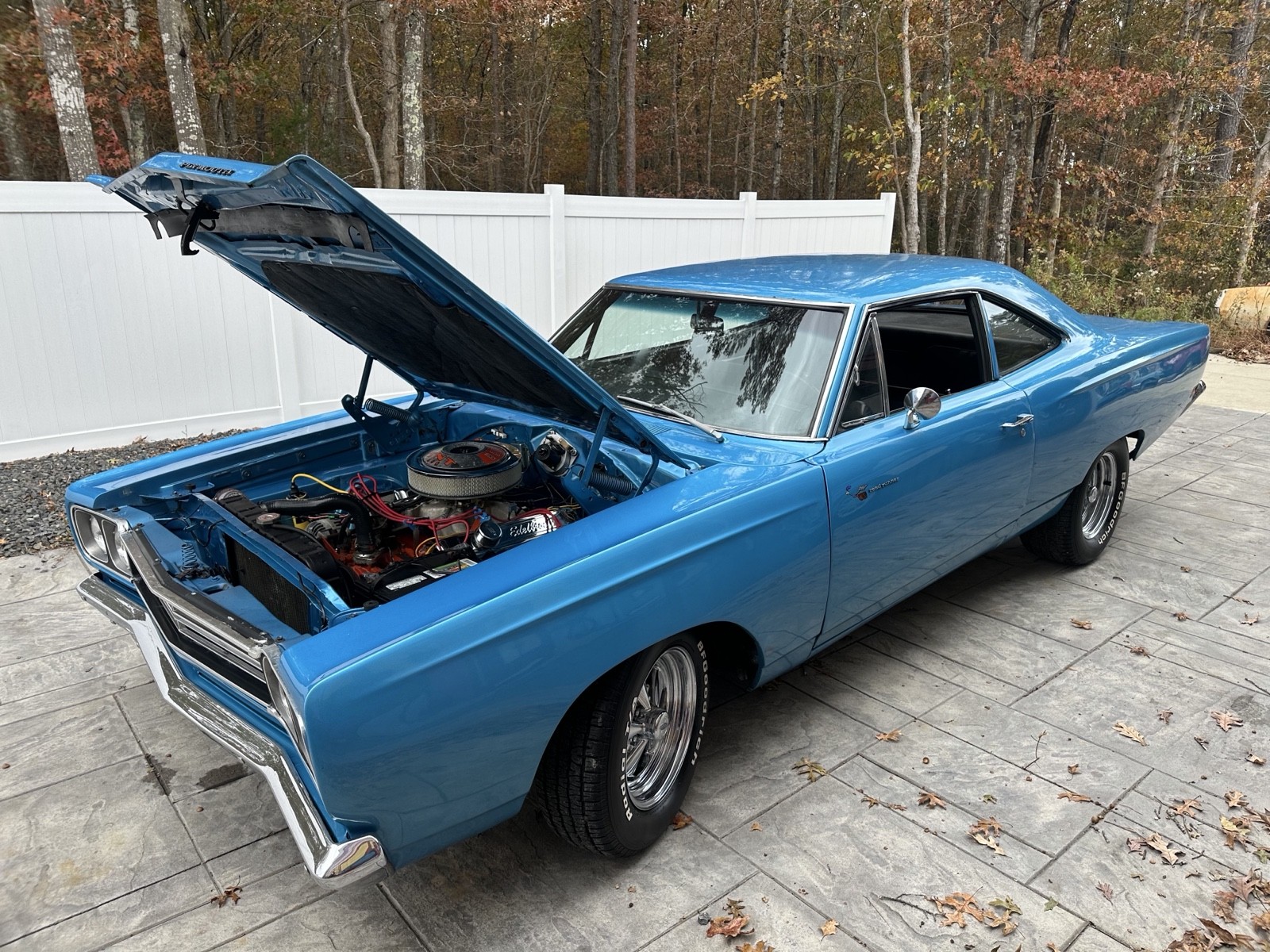 Plymouth-Road-Runner-1969-Coupe-1