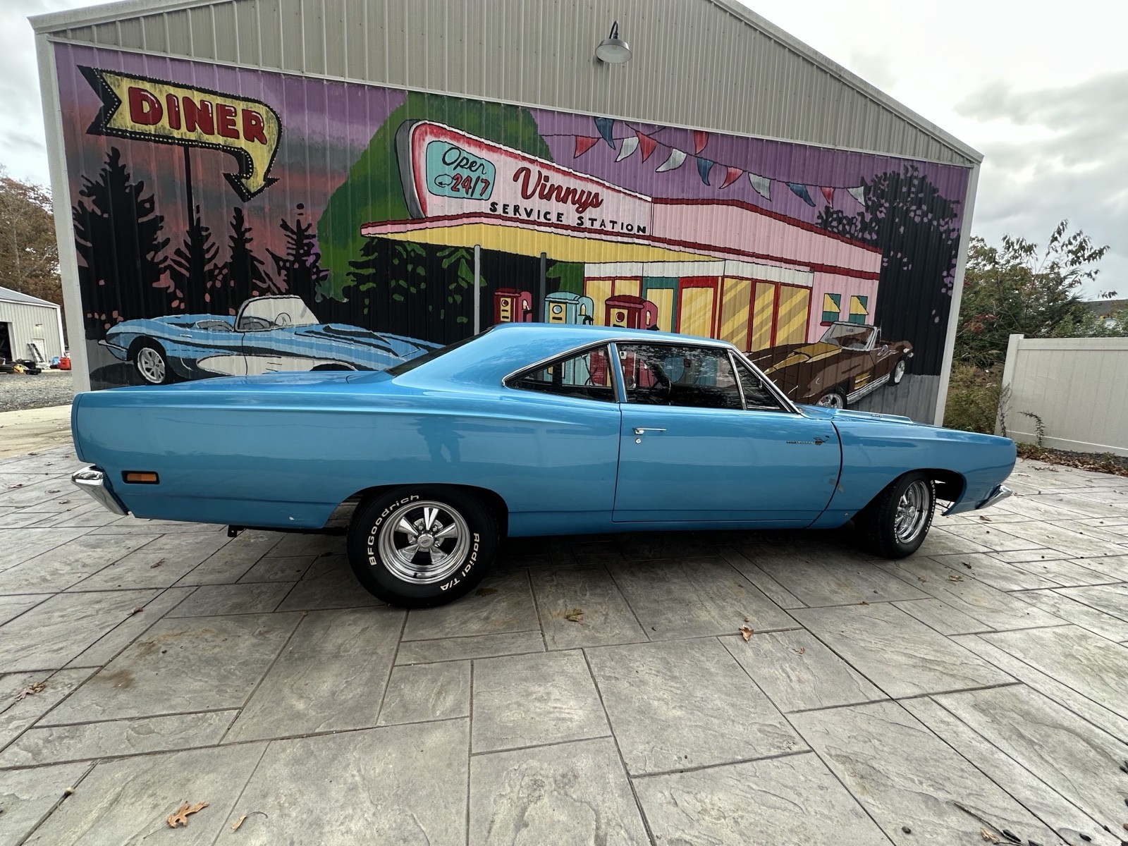 Plymouth-Road-Runner-1969-Coupe-12