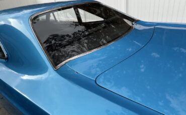 Plymouth-Road-Runner-1969-Coupe-13