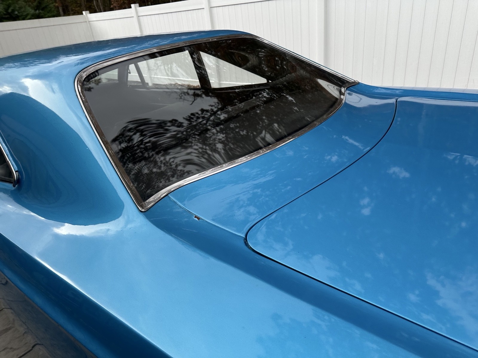 Plymouth-Road-Runner-1969-Coupe-13