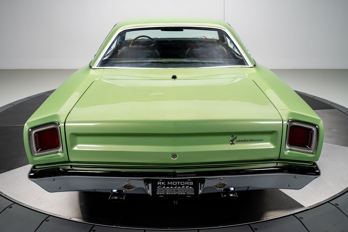 Plymouth-Road-Runner-1969-Coupe-18