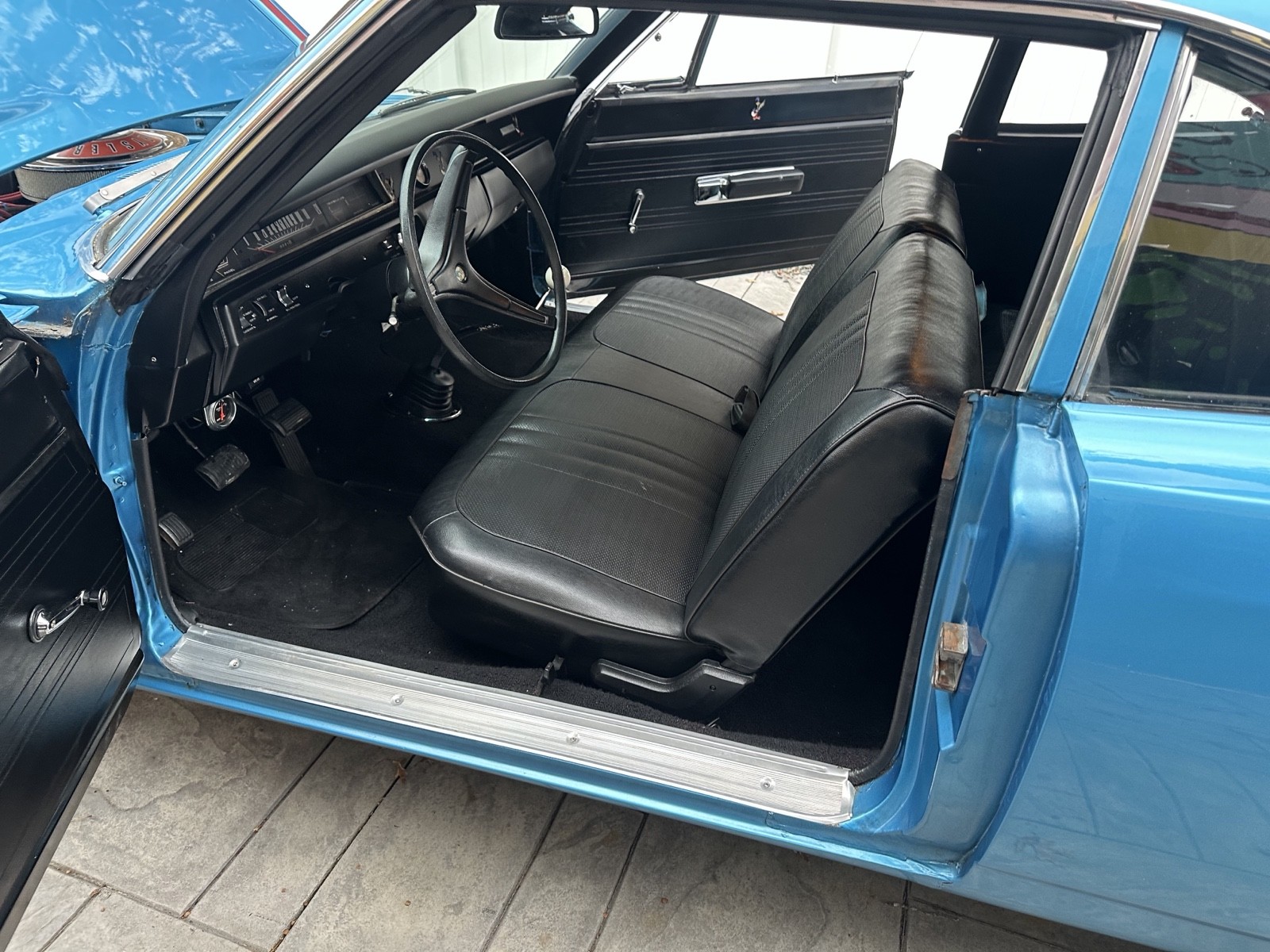 Plymouth-Road-Runner-1969-Coupe-21