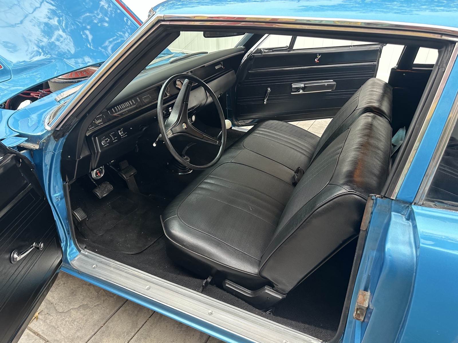 Plymouth-Road-Runner-1969-Coupe-23