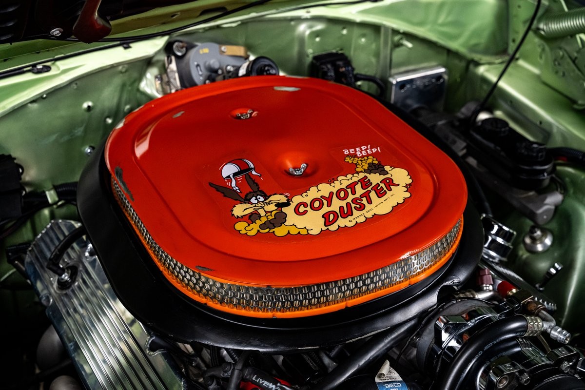 Plymouth-Road-Runner-1969-Coupe-29