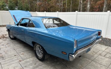 Plymouth-Road-Runner-1969-Coupe-3