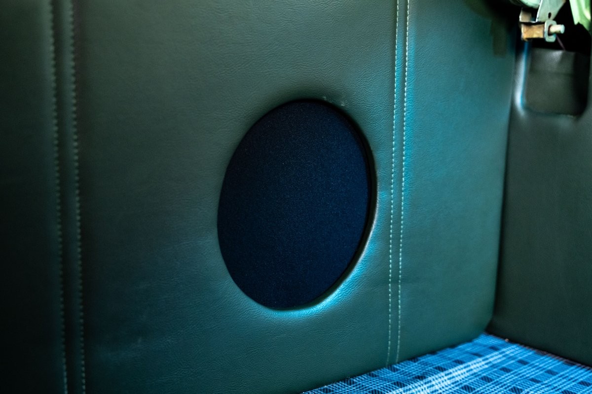 Plymouth-Road-Runner-1969-Coupe-35