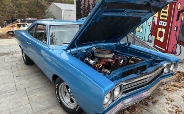 Plymouth-Road-Runner-1969-Coupe