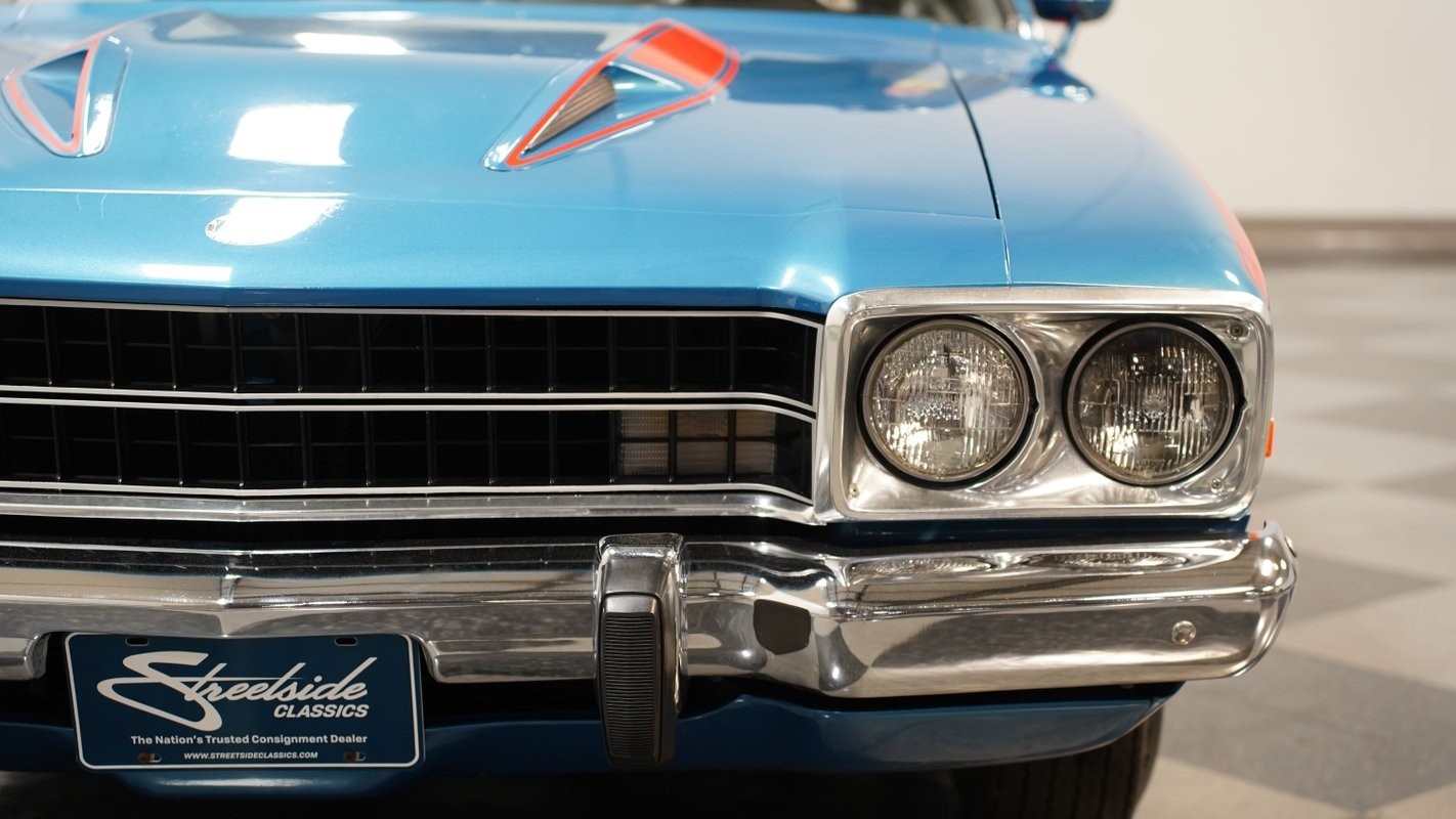 Plymouth-Road-Runner-1974-Coupe-18