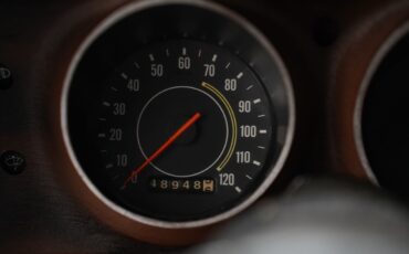 Plymouth-Road-Runner-1974-Coupe-36