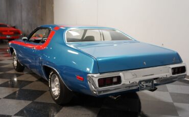 Plymouth-Road-Runner-1974-Coupe-8