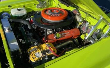 Plymouth-Road-runner-1970-Limelight-Black-16