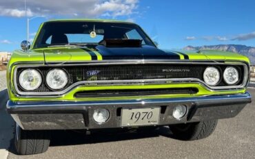 Plymouth-Road-runner-1970-Limelight-Black-18