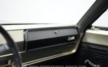 Plymouth-Satellite-1966-Gold-Black-11