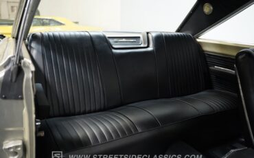 Plymouth-Satellite-1966-Gold-Black-12