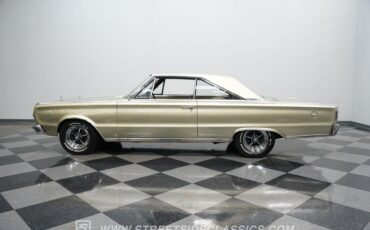 Plymouth-Satellite-1966-Gold-Black-17