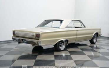 Plymouth-Satellite-1966-Gold-Black-23