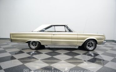 Plymouth-Satellite-1966-Gold-Black-25