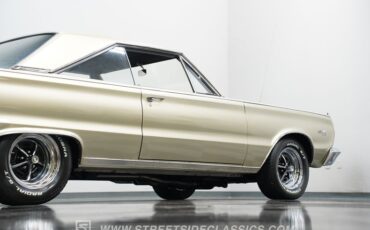 Plymouth-Satellite-1966-Gold-Black-31
