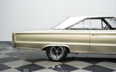 Plymouth-Satellite-1966-Gold-Black-32