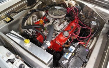 Plymouth-Satellite-1966-Gold-Black-35