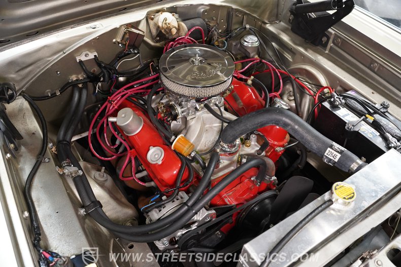 Plymouth-Satellite-1966-Gold-Black-38