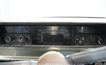 Plymouth-Satellite-1966-Gold-Black-40