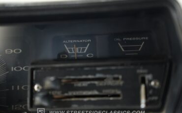 Plymouth-Satellite-1966-Gold-Black-41