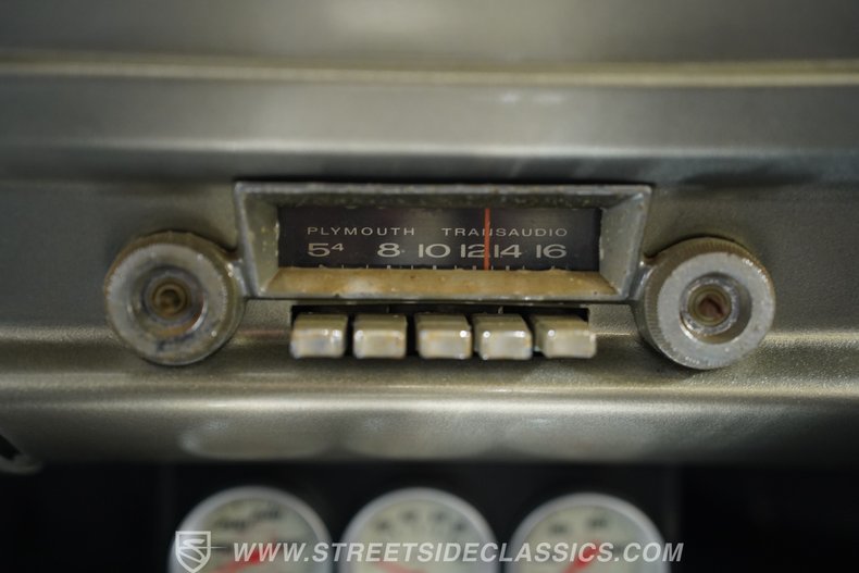 Plymouth-Satellite-1966-Gold-Black-43