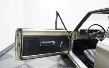 Plymouth-Satellite-1966-Gold-Black-47