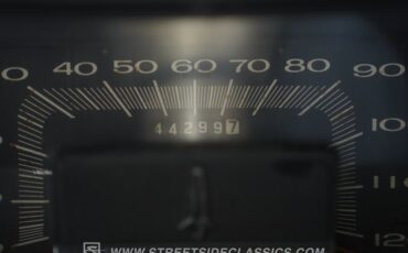 Plymouth-Satellite-1966-Gold-Black-7