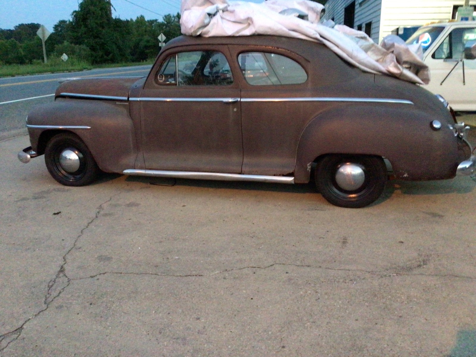 Plymouth-Special-Deluxe-1947-Coupe-1