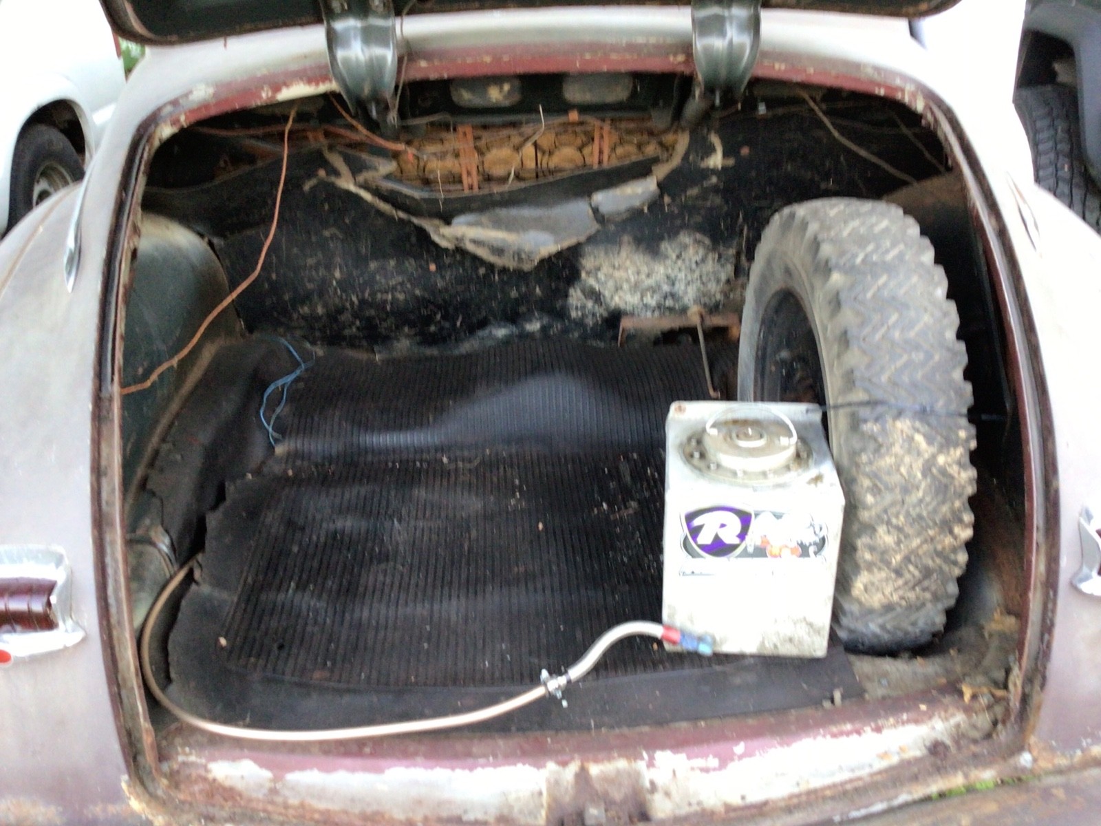 Plymouth-Special-Deluxe-1947-Coupe-10