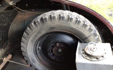 Plymouth-Special-Deluxe-1947-Coupe-17