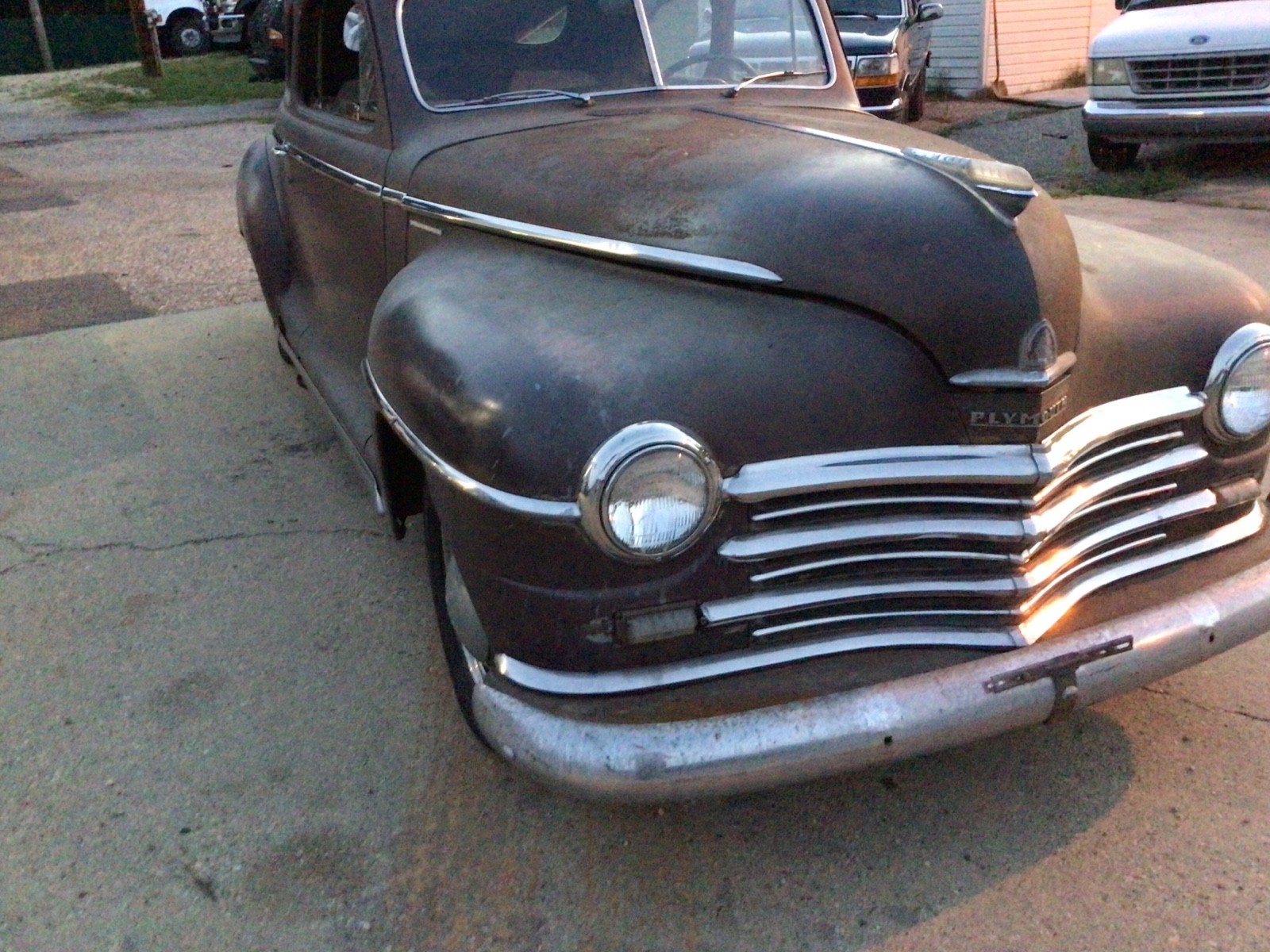 Plymouth-Special-Deluxe-1947-Coupe-2