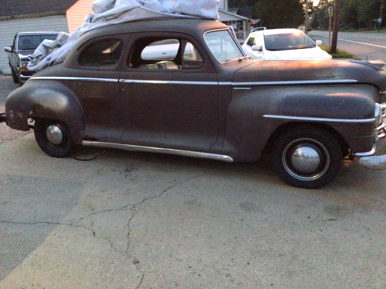 Plymouth-Special-Deluxe-1947-Coupe-3