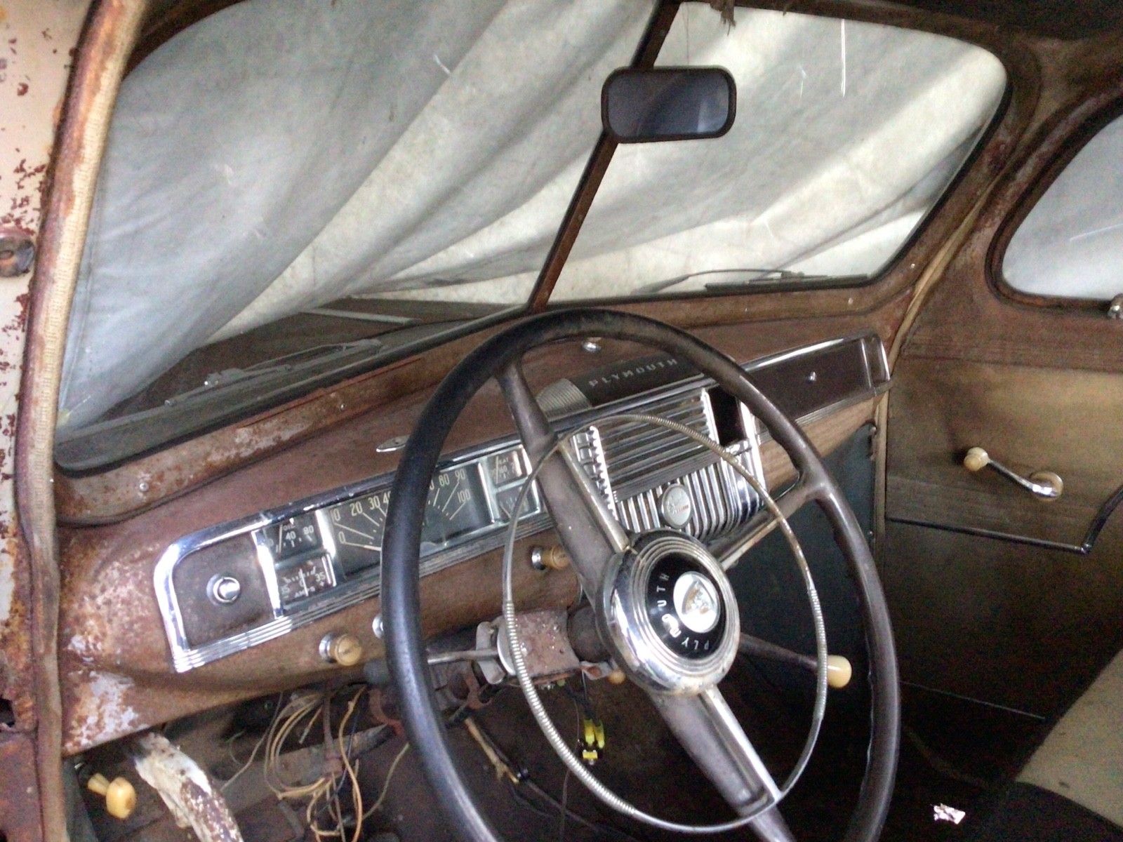 Plymouth-Special-Deluxe-1947-Coupe-8