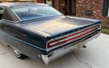 Plymouth-Sport-fury-1968-1